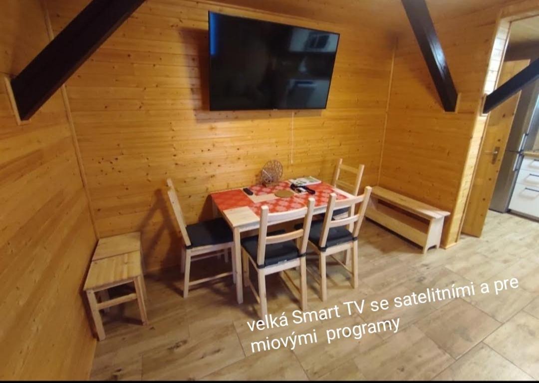 Apartmanova Chata Secanda S Bazenem, U Secske Prehrady Εξωτερικό φωτογραφία